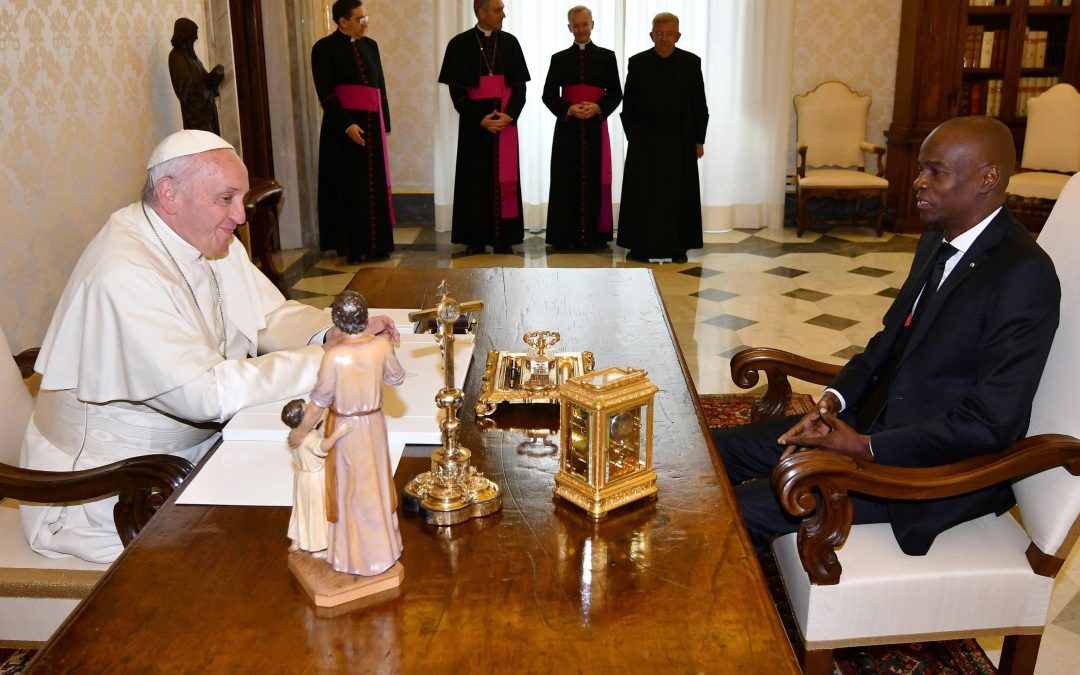 Vaticano: Papa recebeu presidente do Haiti