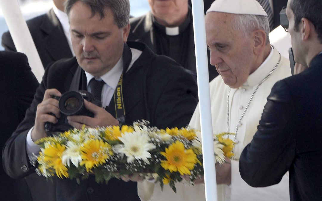 Vaticano: Papa rejeita «populismo» na questão dos refugiados e migrantes