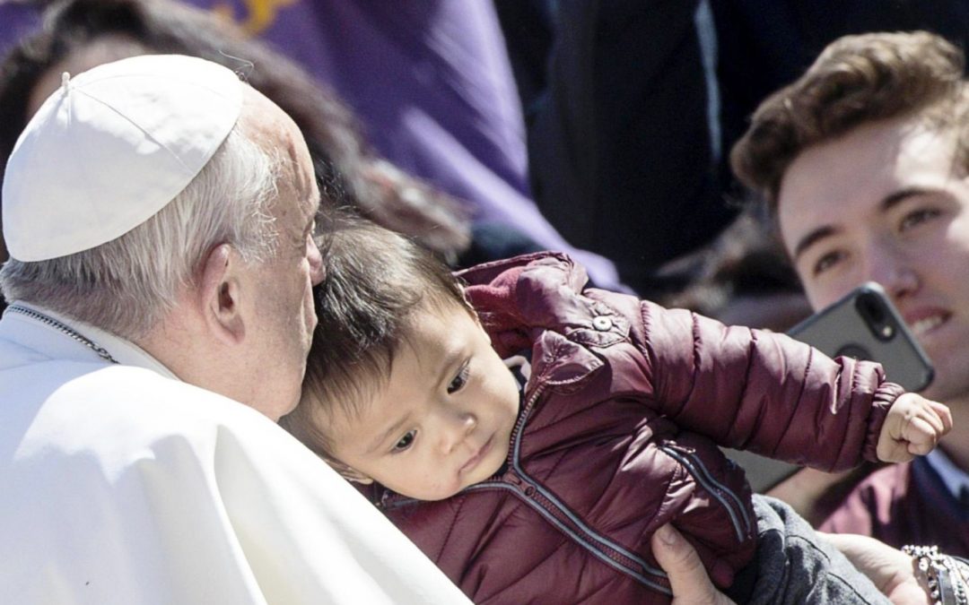 Vaticano: «Não esqueçamos a grande oração, a que Jesus nos ensinou», pede o Papa em catequese sobre o Pai-Nosso
