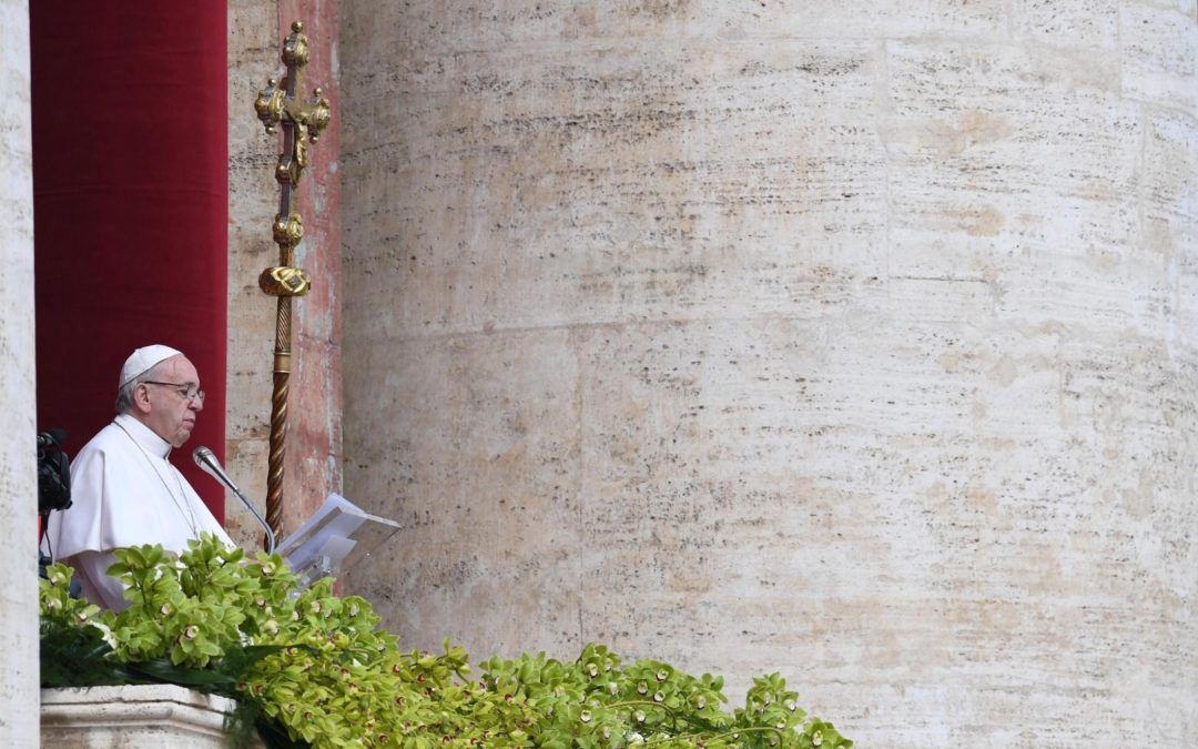 «Urbi et Orbi»: Papa denuncia «extermínio» na Síria