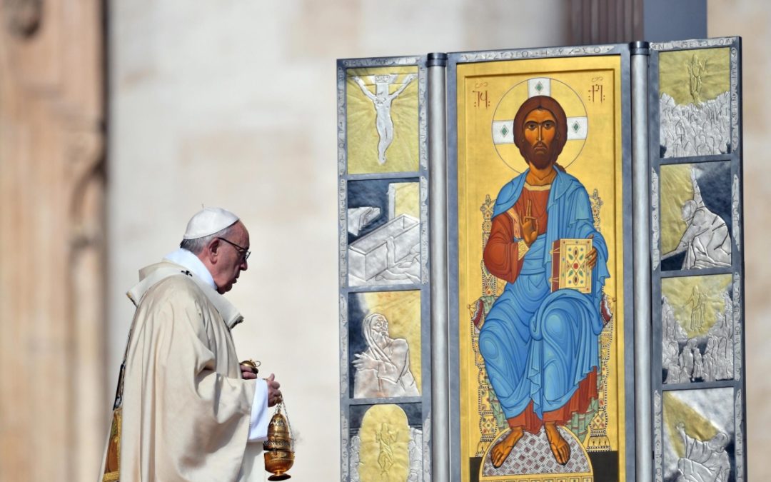 Vaticano: Papa recorda cristãos perseguidos em mensagem de Páscoa