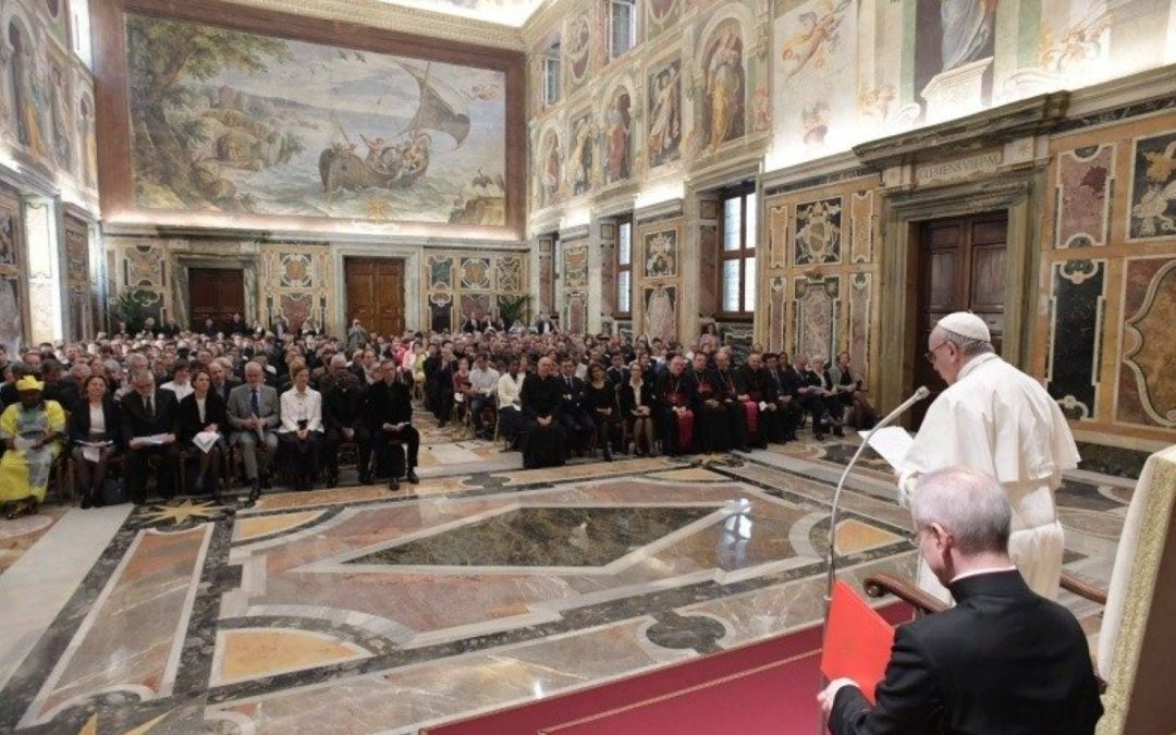 Vaticano: Papa realça sociedade que precisa de «encontrar caminho de volta» para Deus