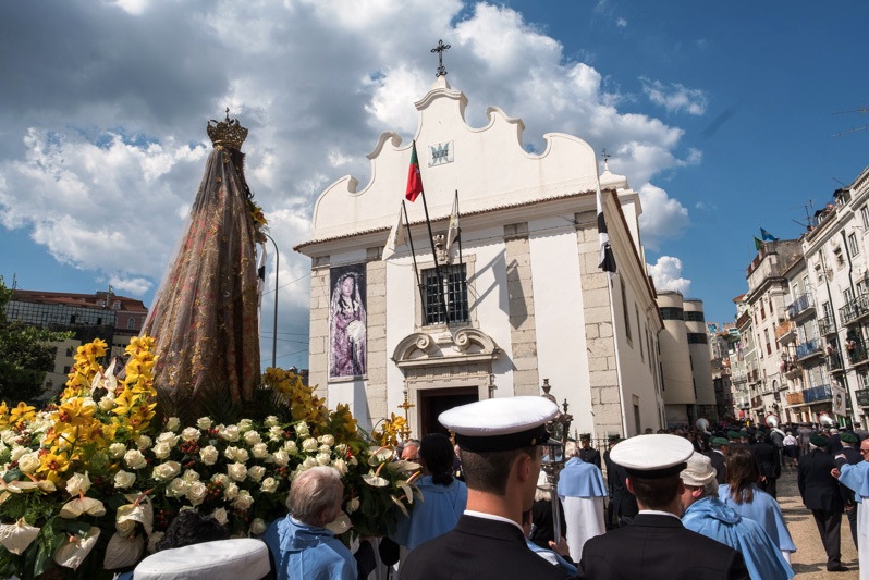 Lisboa: Presidente da República participou na procissão de Nossa Senhora da Saúde (c/vídeo)
