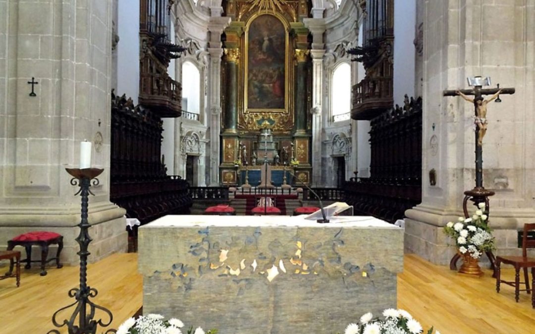 Corpo de Deus: Festa na Diocese de Lamego marcada pela bênção no novo altar da Sé