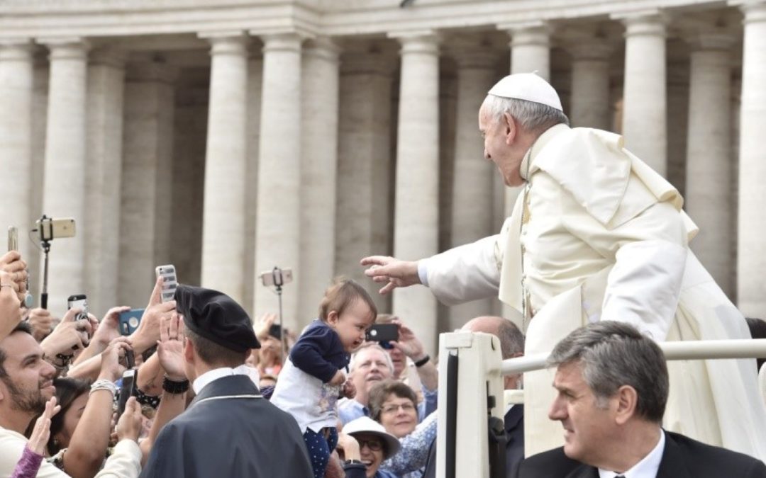 China: Papa reza por uma Igreja Católica unida e «em comunhão» com a Santa Sé