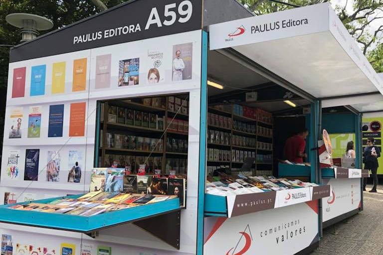 Sociedade: Editoras e livro com marca católica são proximidade da Igreja na Feira do Livro de Lisboa
