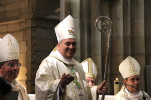 Episcopado: Tomada de posse de D. António Luciano na diocese de Viseu