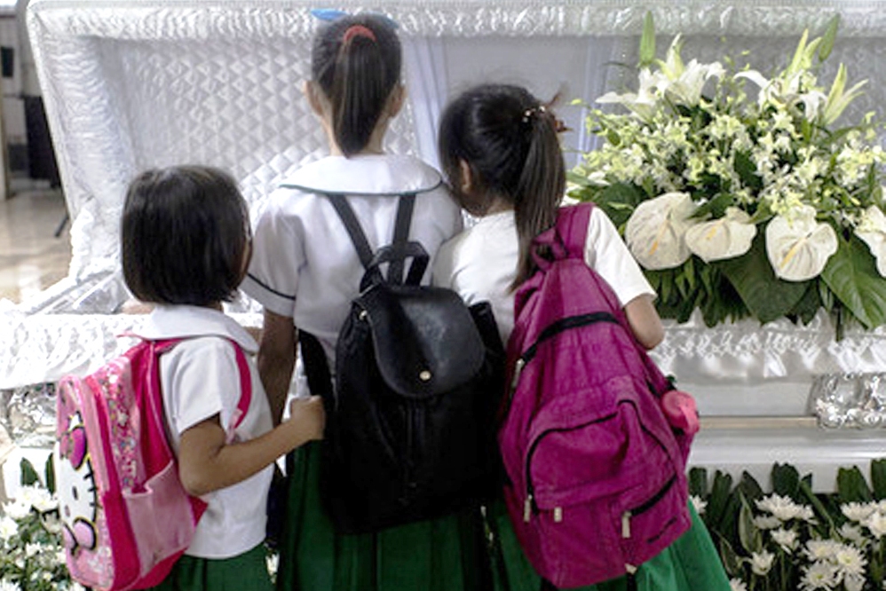 Filipinas: Sacerdote assassinado em onda de violência contra a Igreja Católica