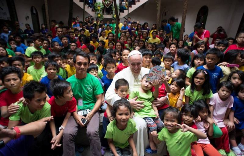 Igreja: Papa pede anúncio do Evangelho «sem medo» e sem «excluir ninguém»