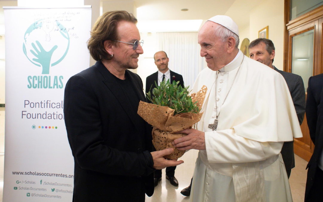 Abusos Sexuais: Bono falou com o Papa sobre casos na Irlanda e disse que os abusadores eram «mais protegidos» do que os abusados (C/vídeo)