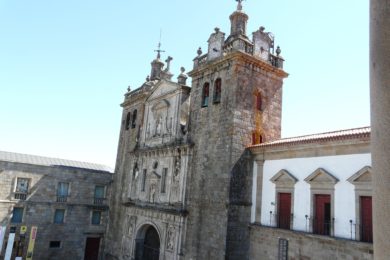 Igreja: D. Armando Esteves ordenado na Sé de Viseu