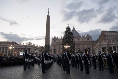 Vaticano: Inauguração do Presépio e árvore de Natal
